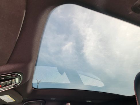 Used 2025 Dodge Charger Daytona Scat Pack w/ Track Pack image 26