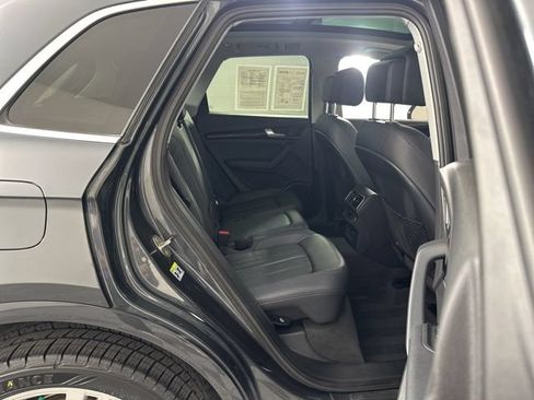 Used 2018 Audi Q5 2.0T Premium Plus w/ Premium Plus Package AWD/4WD image 27