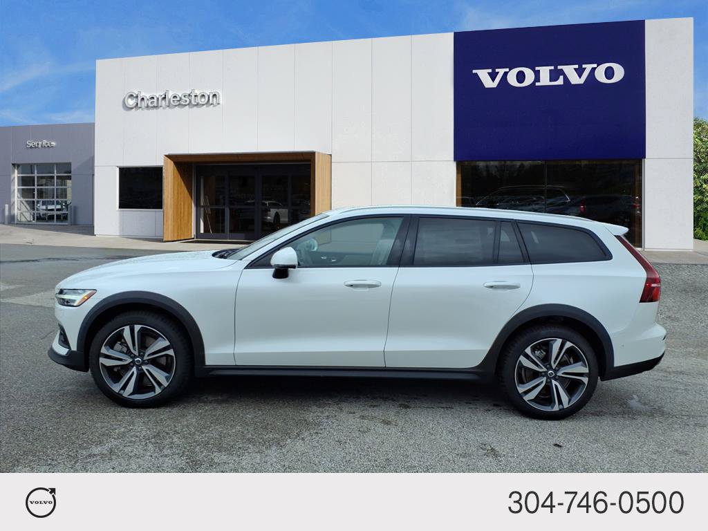 New 2026 Volvo V60 B5 Cross Country Plus w/ Protection Package Premier AWD/4WD image 6