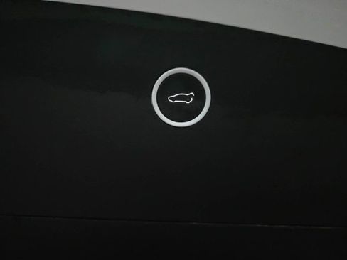 Used 2019 Tesla Model X Performance image 39