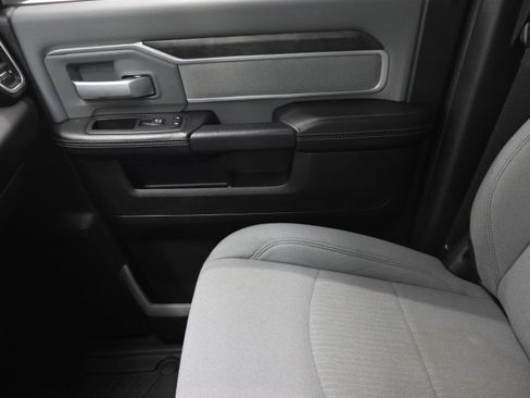 Used 2021 RAM 2500 Big Horn w/ Level 1 Equipment Group AWD/4WD image 13