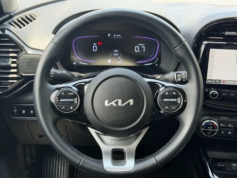 Used 2025 Kia Soul EX FWD image 21