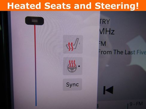 Used 2025 Chrysler Pacifica Select image 14