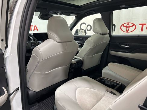 New 2025 Toyota Grand Highlander MAX Limited image 21