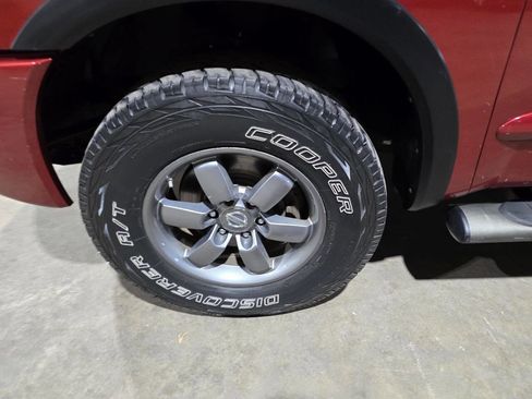 Used 2014 Nissan Titan PRO-4X image 23