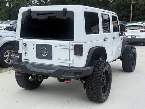 Used 2015 Jeep Wrangler Unlimited Rubicon AWD/4WD image 7