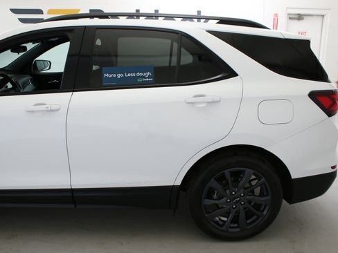 Used 2024 Chevrolet Equinox RS AWD/4WD image 5