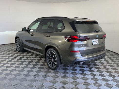 Used 2026 BMW X5 sDrive40i w/ M Sport Package RWD image 3