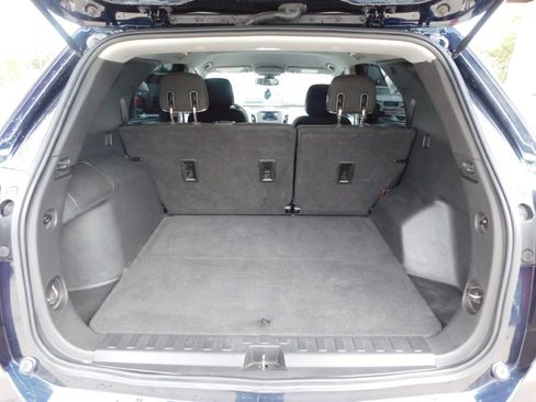 Used 2020 Chevrolet Equinox LS w/ LS Convenience Package image 16