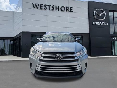 Used 2019 Toyota Highlander XLE FWD image 8