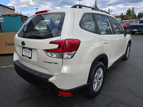 Used 2022 Subaru Forester w/ Popular Package #2 AWD/4WD image 4