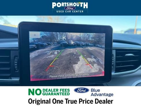 Used 2024 Ford Explorer XLT w/ Equipment Group 202A image 11