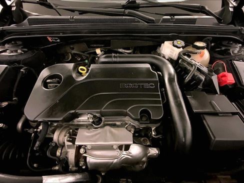 Used 2023 Chevrolet Malibu LT image 10