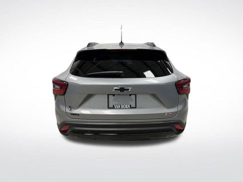 Used 2024 Chevrolet Trax RS w/ Sunroof Package image 14