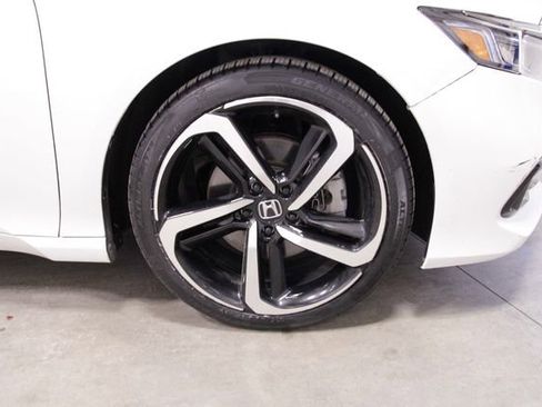 Certified 2022 Honda Accord Sport image 17