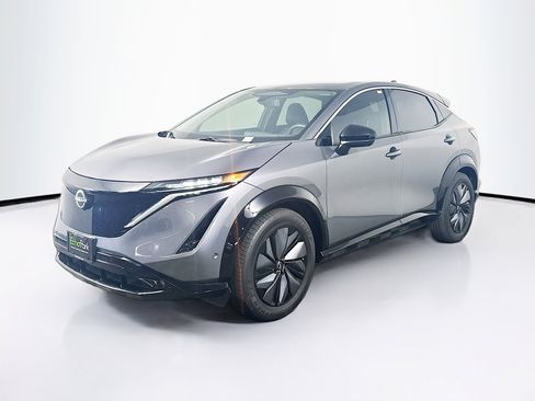 Used 2023 Nissan Ariya FWD image 3