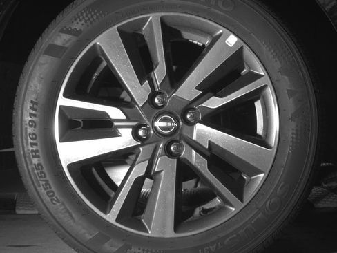 Used 2025 Nissan Versa SV w/ Trunk Package FWD image 15