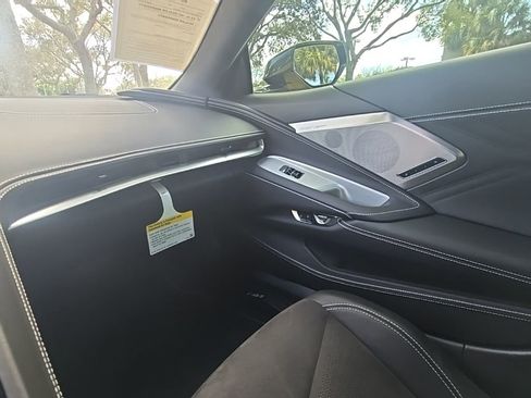 Used 2025 Chevrolet Corvette Z06 image 25
