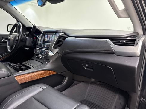 Used 2019 Chevrolet Tahoe Premier AWD/4WD image 35