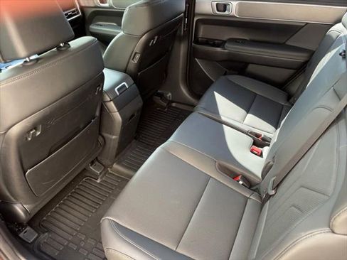 Used 2025 Hyundai Santa Fe XRT image 17