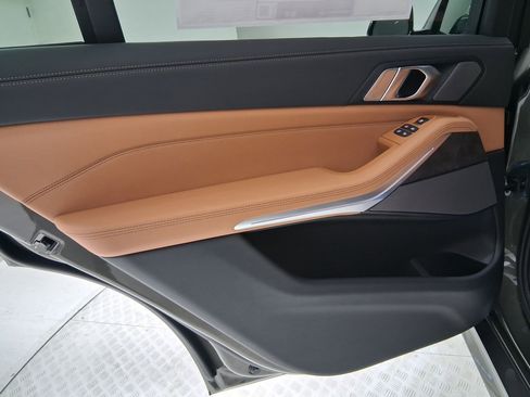 New 2026 BMW X7 xDrive40i w/ M Sport Package image 19