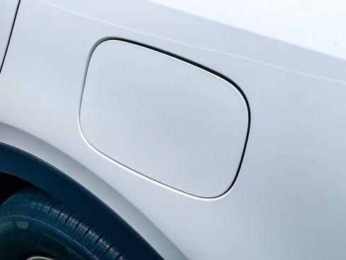 Certified 2023 Kia Sorento EX FWD image 12