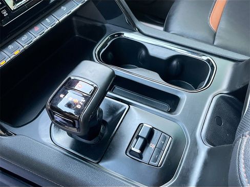 Used 2024 GMC Sierra 1500 AT4 w/ Technology Package image 16