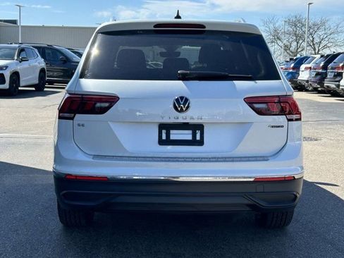 Used 2023 Volkswagen Tiguan SE AWD/4WD image 6