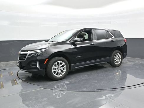 Used 2023 Chevrolet Equinox LT AWD/4WD image 3