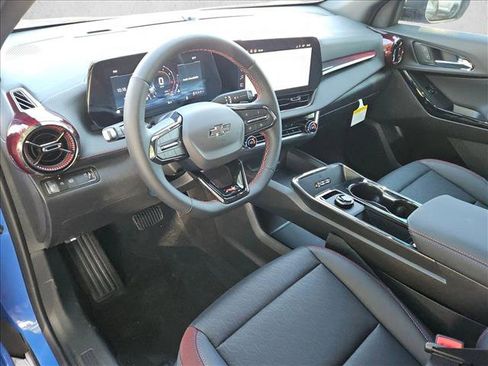 New 2026 Chevrolet Equinox RS image 3