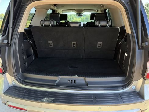 Used 2023 Ford Expedition XLT RWD image 31
