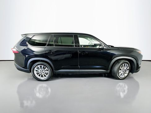 Used 2024 Toyota Grand Highlander AWD image 8