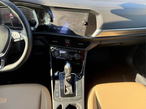 Used 2019 Volkswagen Jetta SEL FWD image 17