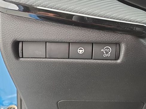 New 2026 Nissan Kicks SR FWD image 25