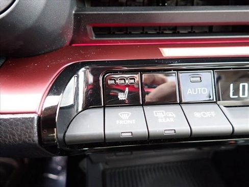 Used 2024 Toyota Prius Prime image 24