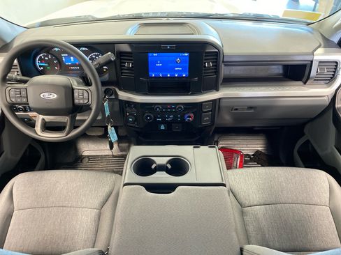 New 2026 Ford F550 4x4 Supercab Super Duty image 16
