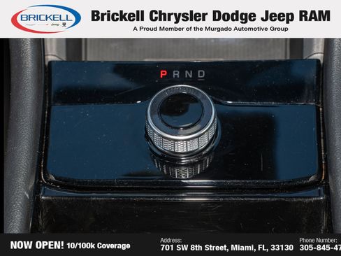 Used 2023 Jeep Grand Cherokee L Laredo image 27