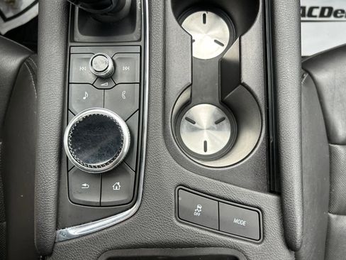 Used 2020 Cadillac XT6 Premium Luxury image 27