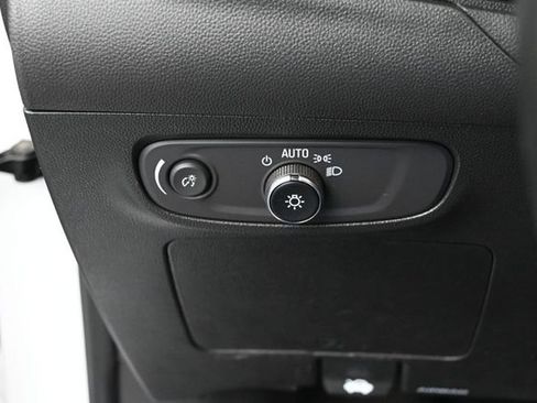 Used 2024 Buick Encore GX Preferred FWD image 18