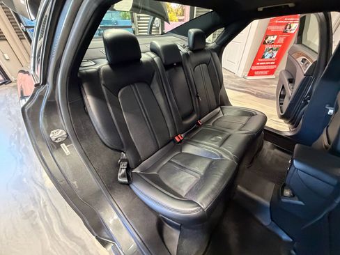 Used 2019 Lincoln MKZ Reserve FWD image 5