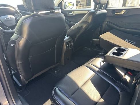 Used 2025 Ford Escape Platinum AWD/4WD image 55