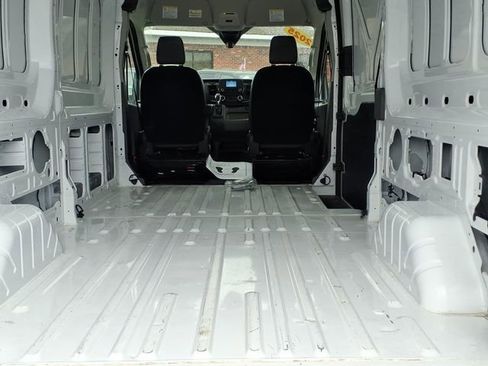 Used 2025 Ford Transit 250 148 Medium Roof RWD image 8