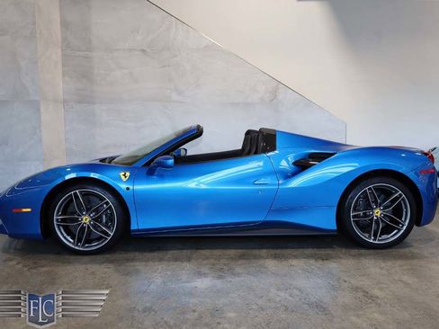 Used 2018 Ferrari 488 Spider image 53