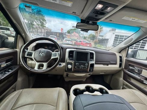 Used 2018 RAM 1500 Laramie image 2