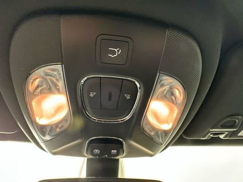 Used 2021 Jeep Compass Latitude w/ Sun and Sound Group AWD/4WD image 19