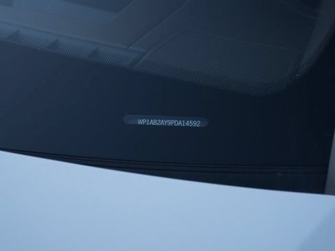 Used 2023 Porsche Cayenne S AWD/4WD image 31