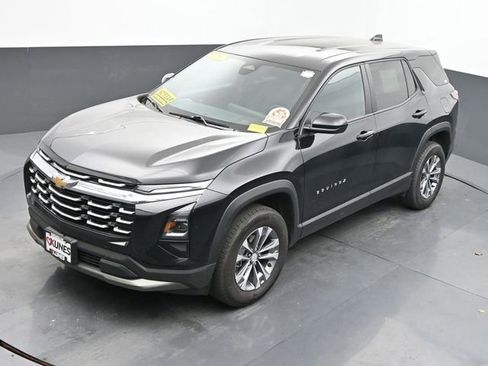 Used 2025 Chevrolet Equinox LT AWD/4WD image 37