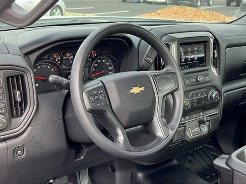 New 2026 Chevrolet Silverado 1500 W/T image 25