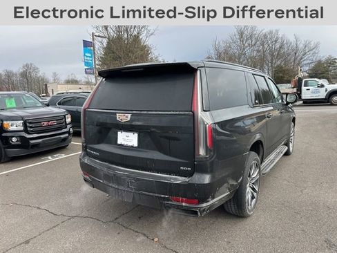 Used 2021 Cadillac Escalade ESV Sport w/ LPO, Illumination Package image 6