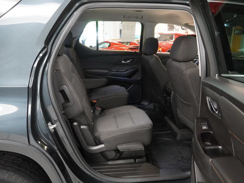 Used 2019 Chevrolet Traverse LT w/ LPO, Floor Liner Package AWD/4WD image 23